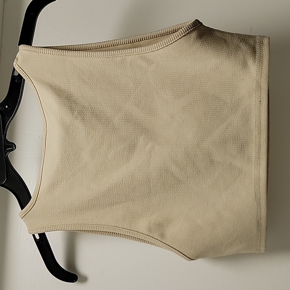 Princess Polly Cropped Tank - Picture 3 of 4